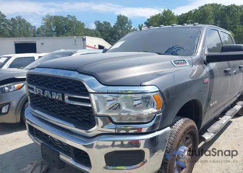 2022 Ram 2500 Tradesman 4X4 6'4 Box из США, поврежденный, VIN 3C6UR5CJ8NG145841